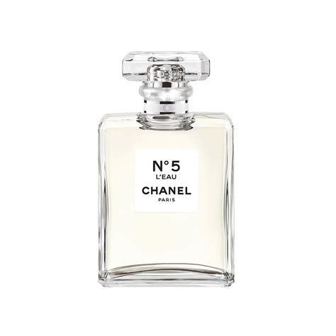 chanel number 5 review|chanel no 5 l'eau fragrantica.